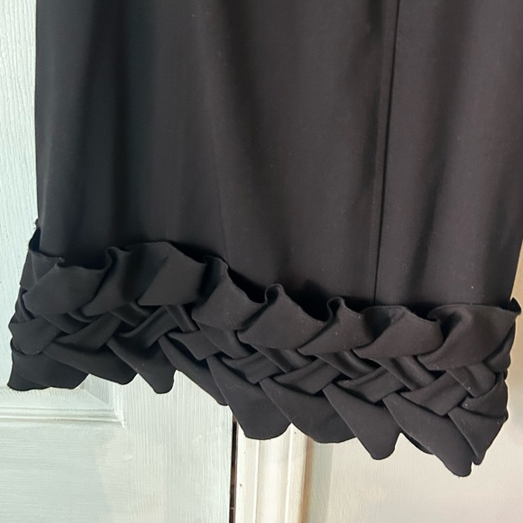 Aysha women’s black fitted dress. Sz 0. NWT. Ruffle at bottom hem. Scoop neck. - Picture 3 of 9